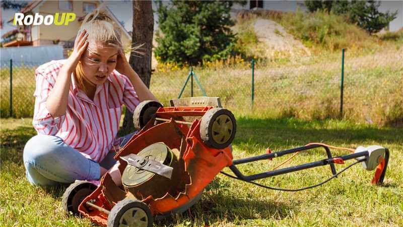 overworked-parents-seniors-search-better-way-mow.jpg